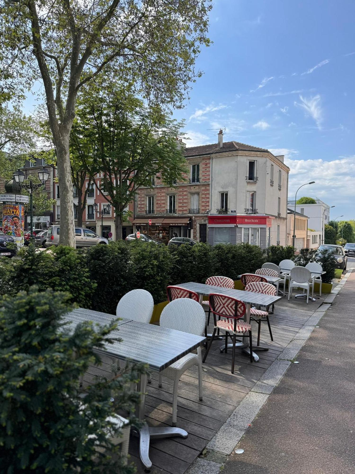 Hotel Paris Vesinet- Logis Hotel Restaurant Ле-Везіне Екстер'єр фото