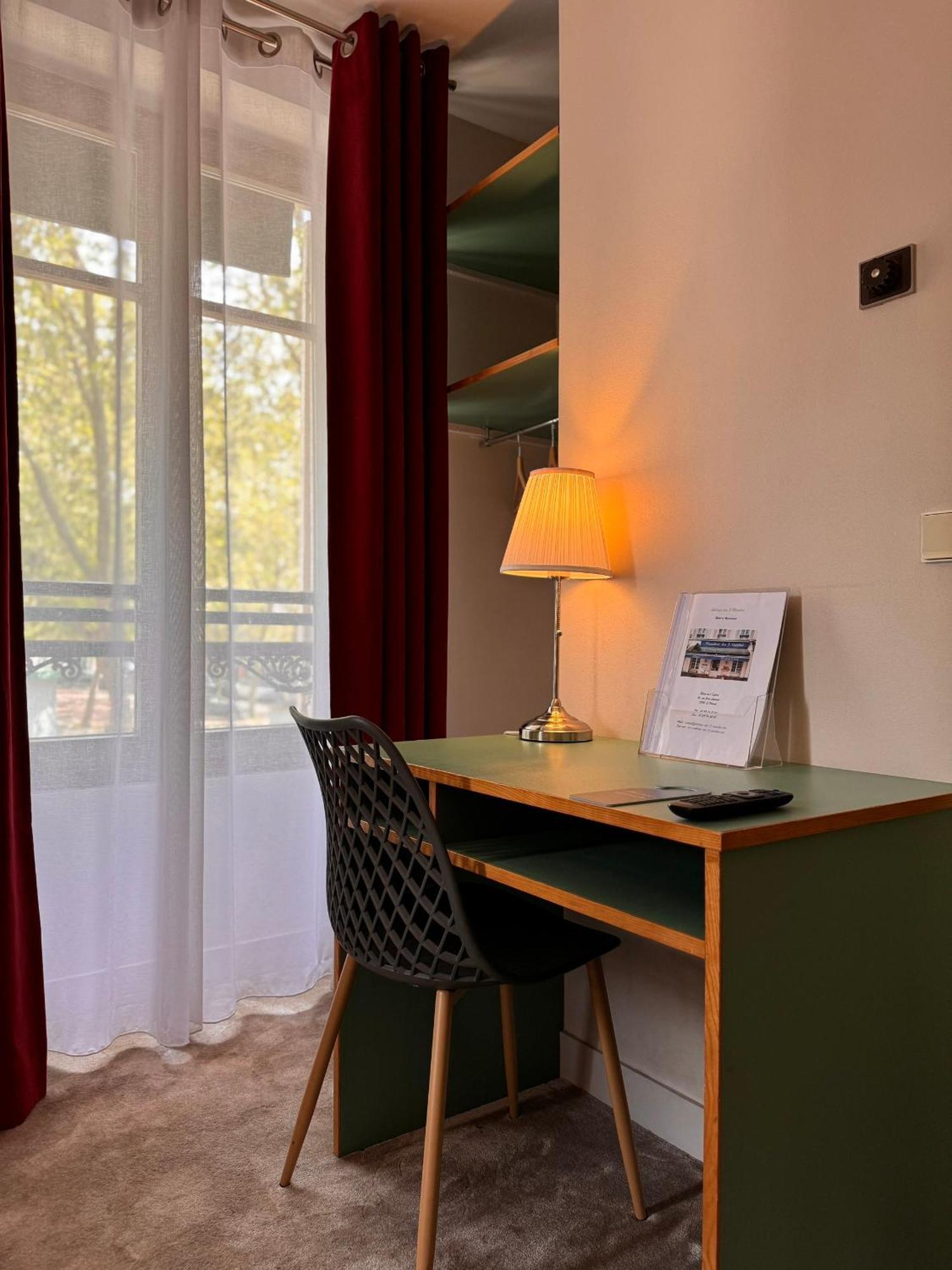 Hotel Paris Vesinet- Logis Hotel Restaurant Ле-Везіне Екстер'єр фото